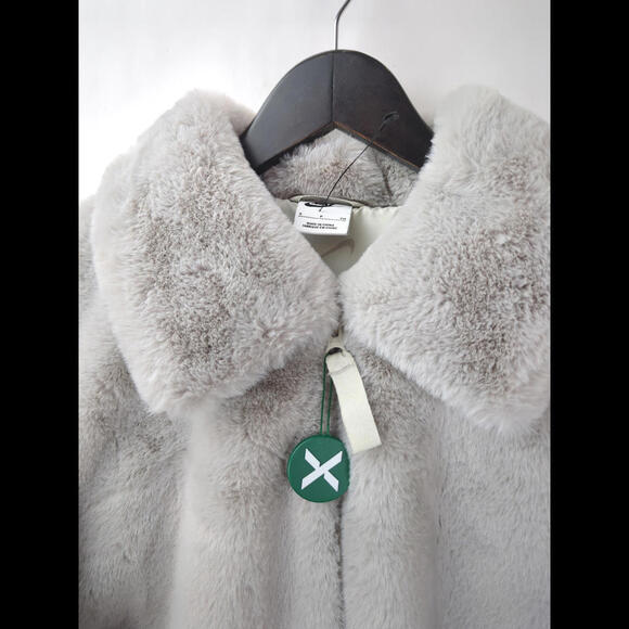 [SOLD] NEW NIKE Women's Sz S Gray FAUX FUR Swoosh Long Jacket (DQ6838 012) - Picture 2 of 8